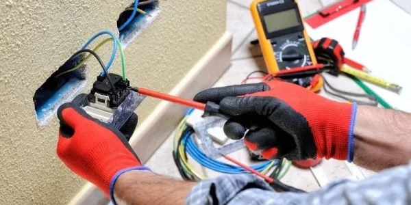 Electrician Leads: How to Generate Quality Leads for Your Electrical Services Business