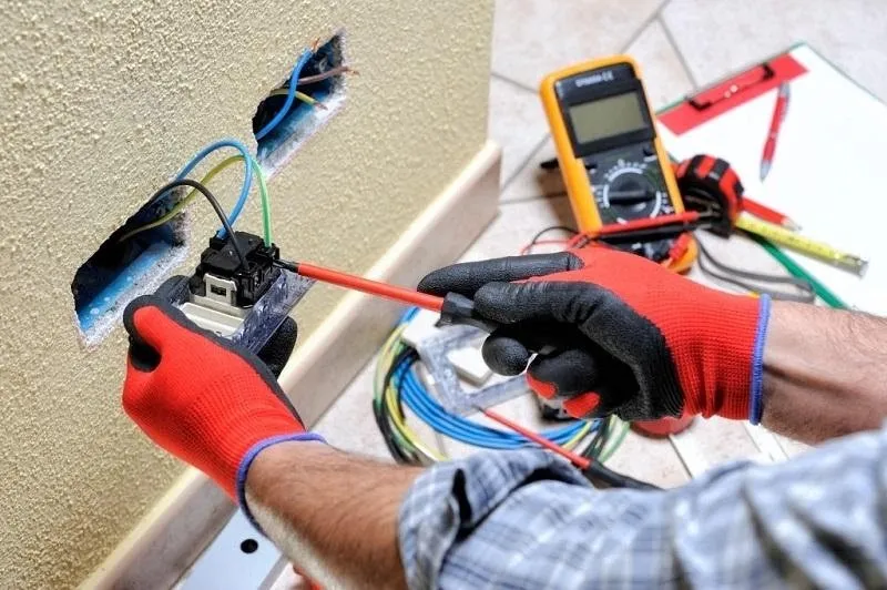 Electrician Leads: How to Generate Quality Leads for Your Electrical Services Business